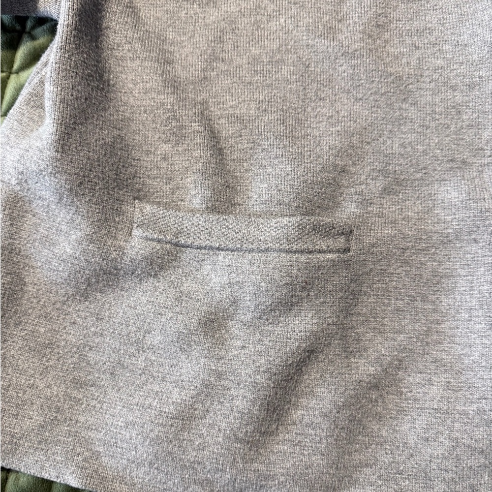 Abercrombie & Fitch grey‎ short sleeve cardigan gold buttons size XL - Picture 10 of 11
